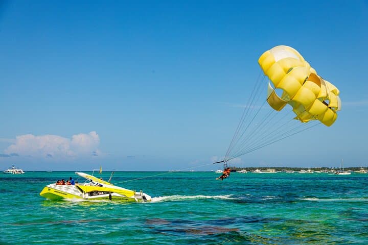 Parasail Over Punta Cana: 8-Minute Yacht Flight & Coastal Cruise photo 4
