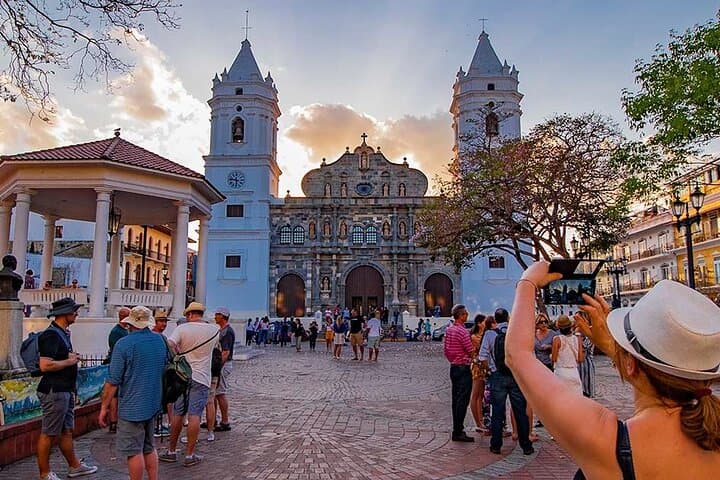 Casco Viejo Walking Tour: Explore Panama City's Colonial Heart in 2 Hours