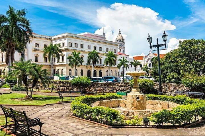 3-Day Panama City: Canal, Casco Viejo, Monkey Island & Embera Village Tour
