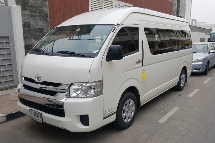 Private Dubai to Abu Dhabi One‑Way Transfer: Air‑Conditioned Chauffeur Service photo 2