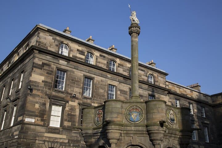 Kid-Friendly Edinburgh Royal Mile Walking Tour for Families photo 6