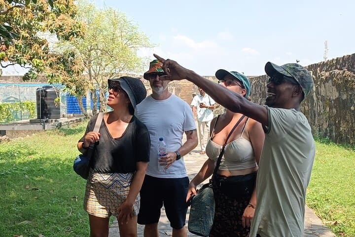 Resident-Led Galle Fort Walking Tour — Insider History & Local Stories photo 4