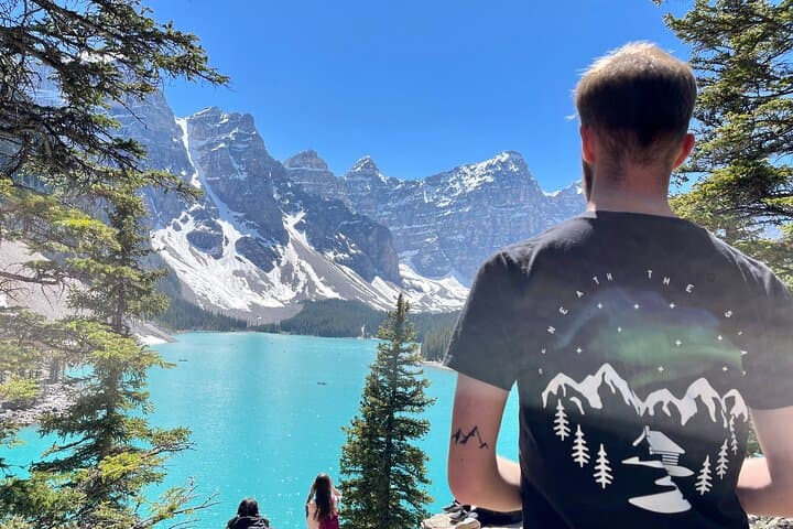 Private Banff & Yoho Day Tour — Lake Louise, Moraine Lake & Emerald Lake Guide