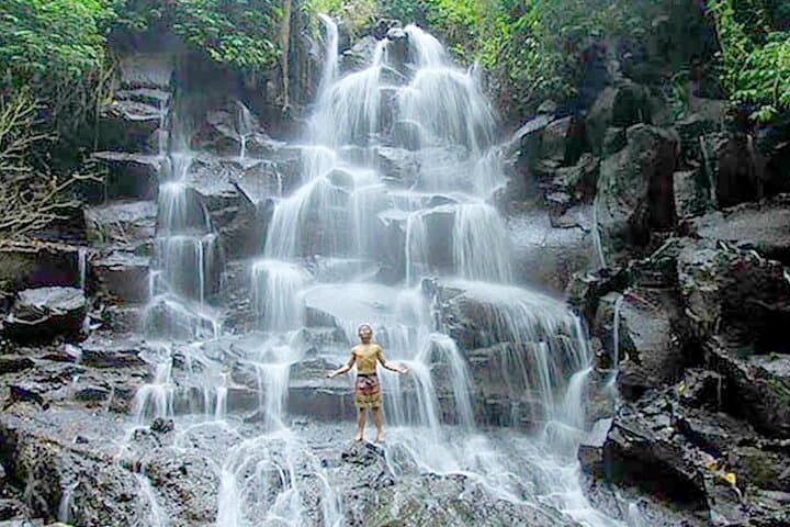 Bali Waterfall and Temple Day Tour from Ubud — Tegalalang, Tirta Empul & Swing photo 3