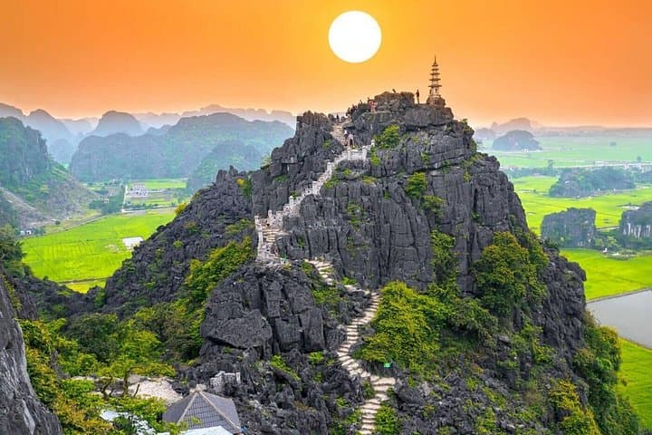 Ninh Binh Sunset Jeep Tour: Trang An Boat Ride, Bich Dong & Hang Mua photo 3