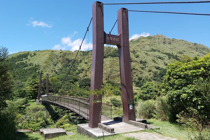 Yangmingshan and Beitou Day Tour: Hot Springs, Fumaroles & Highland Meadows photo 4