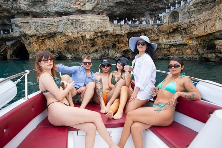Monopoli to Polignano: 5-Hour Private Cave & Snorkel Boat Tour photo 6
