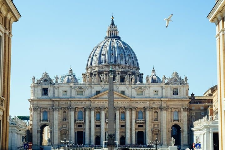 Skip the Queue at St. Peter's Basilica: Express Entry & Multilingual Audio Tour in Rome photo 2