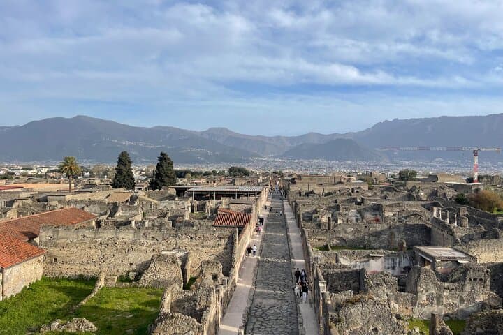 Naples to Positano Private Transfer with 2‑Hour Pompeii Stop