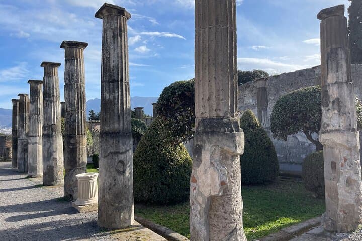 Naples to Positano Private Transfer with 2‑Hour Pompeii Stop photo 5
