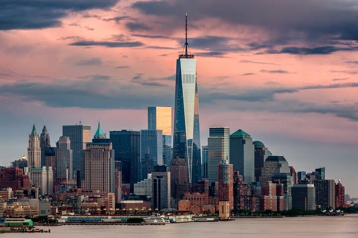 lower-manhattan-historical-walking-tour-battery-park-to-911-memorial photo 2