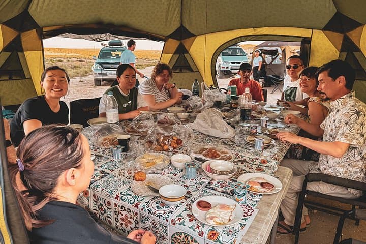 3-Day Mangystau Expedition: Torysh Valley, Bozjyra & Sherkala 4x4 Camping Tour