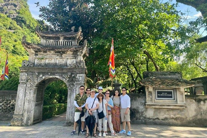 Full-Day Ninh Binh: Tam Coc Sampan, Mua Cave Hike & Hoa Lu from Hanoi photo 1