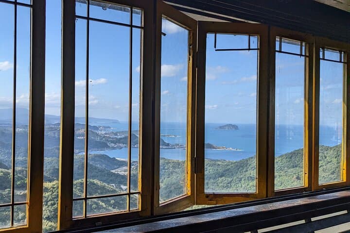 Jiufen, Shifen & Yehliu Private Day Trip: Coastal Geology, Waterfalls & Tea-House Culture photo 5