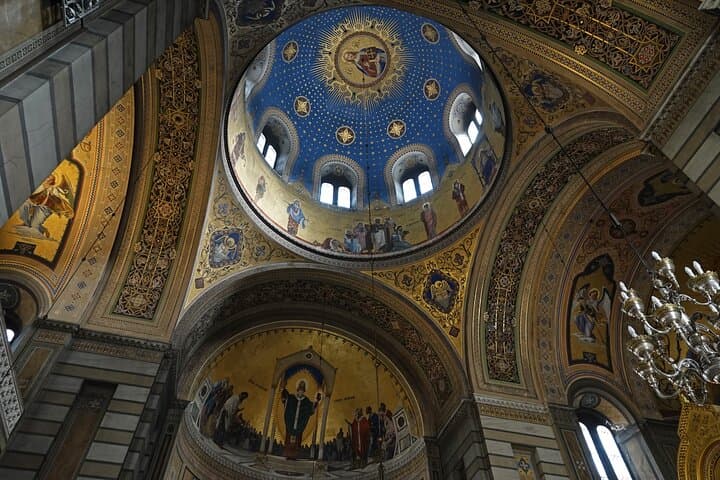Kid-Friendly Trieste Family Walking Tour: Private Guided City Walk photo 6