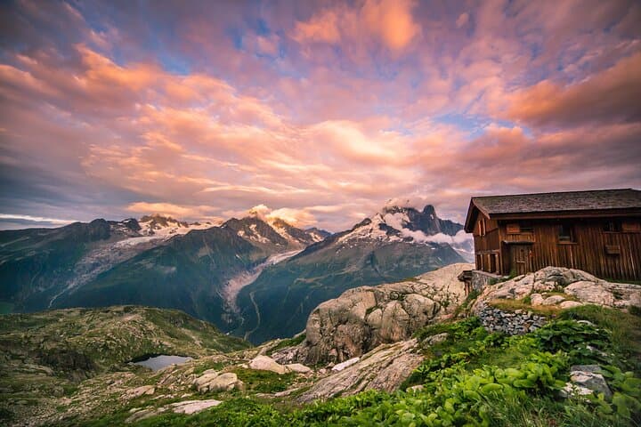 Chamonix Day Hike with a Guide: Mont‑Blanc Views and Savoyard Picnic photo 4