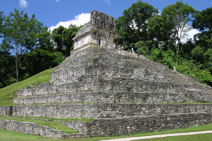 Palenque Maya Ruins and Roberto Barrios Waterfalls: Ancient Temples and Turquoise Pools photo 4