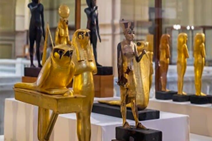 VIP Giza Pyramids Day Tour: Camel Ride, Egyptian Museum & Khan al-Khalili photo 4