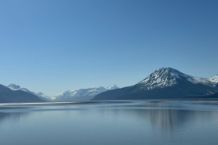 Exploring Alaska’s Turnagain Arm: Anchorage to Seward Cruise Transfer and Private Tour photo 2