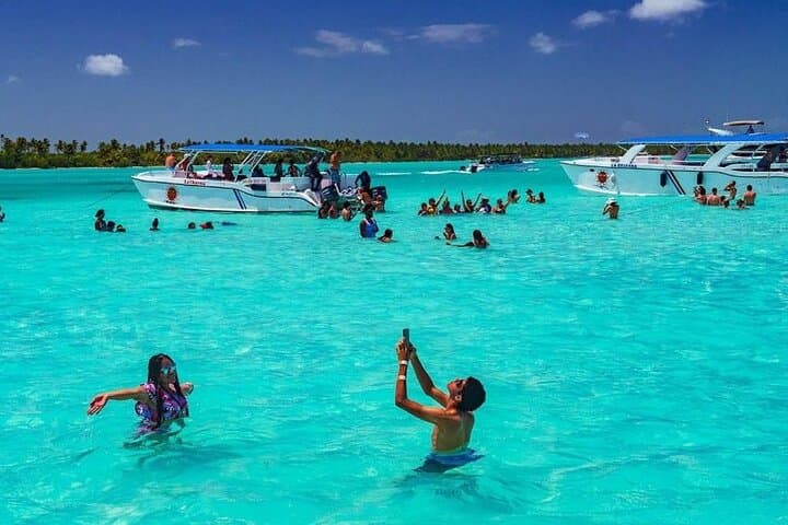 Punta Cana Open Party Boat: Snorkel, Natural Pool & Open Bar Cruise photo 6