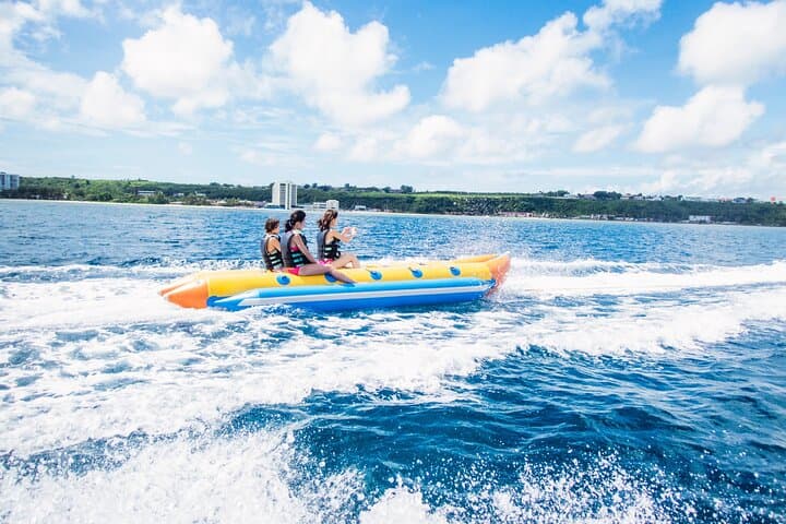 Pattaya Beach Banana Boat Splash: Fast, Safe Coastal Rides for Families photo 2