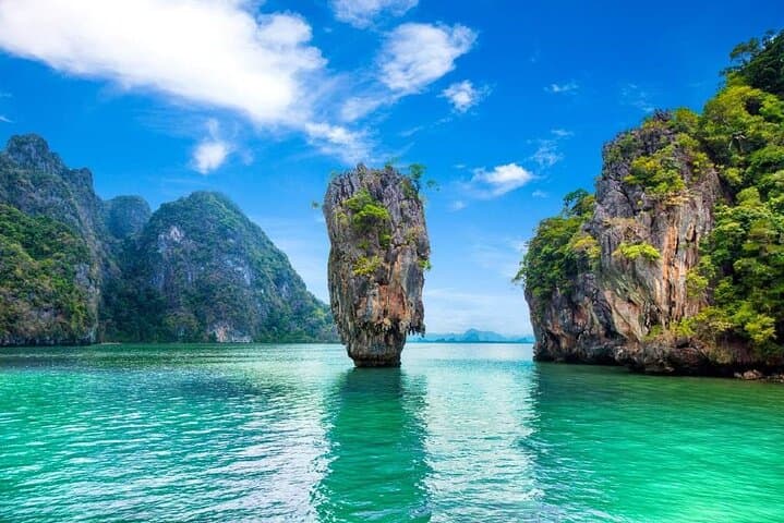 Luxury Small-Group Phang Nga Bay Speedboat Tour: James Bond Island, Koh Hong & Cave Canoeing