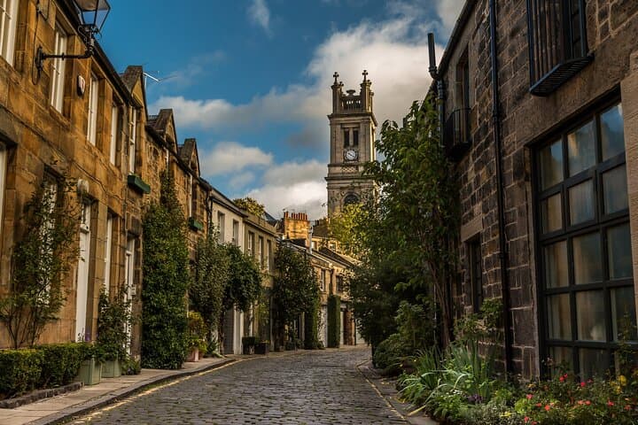 Self-Guided Edinburgh Walking Tour — Royal Mile, Castle & Arthur's Seat (Audio Guide) photo 6
