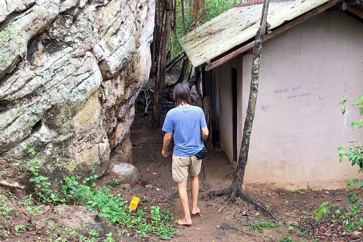 Hidden Buddhist Monasteries of Mattala & Ridiyagama — Private Day Tour photo 4