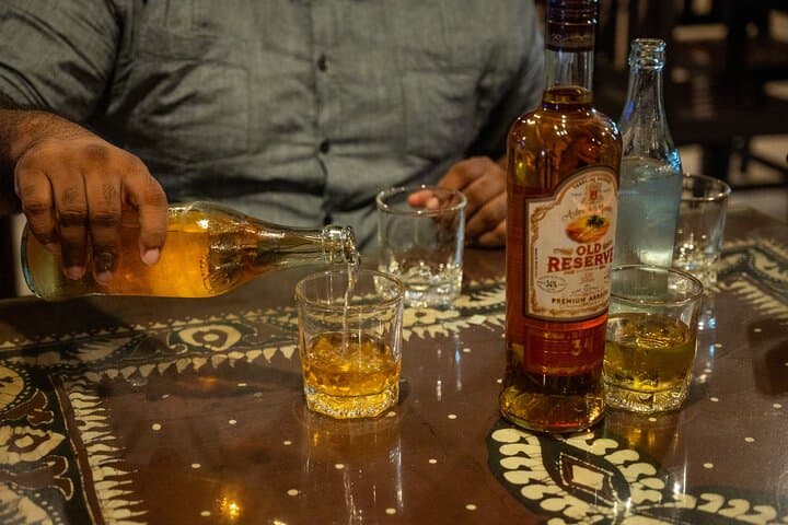 Behind Bars in Colombo: Arrack & Bar-Snack Crawl from Colombo 5 to Fort photo 2