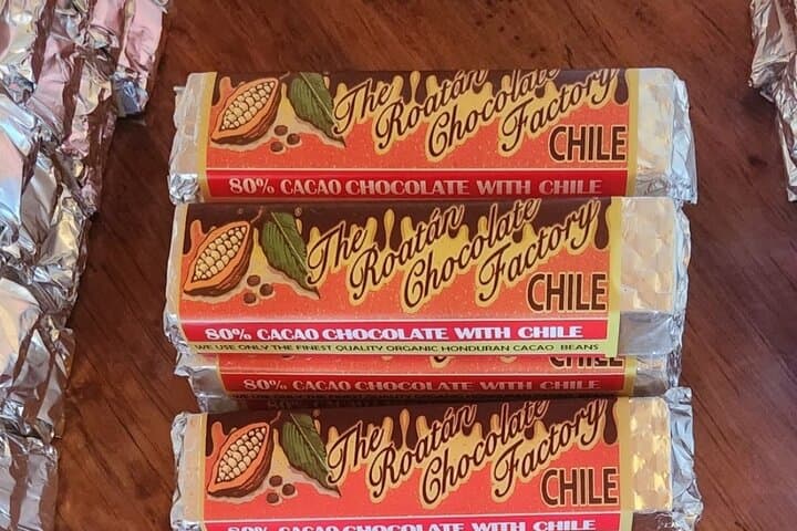 Roatán Private Food & Culture Tour: Chocolate, Rum & Local Snacks photo 5