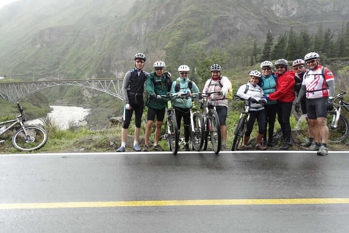 Bicycle Waterfall Route in Baños: Agoyán Dam to Contrabandistas Trail photo 3