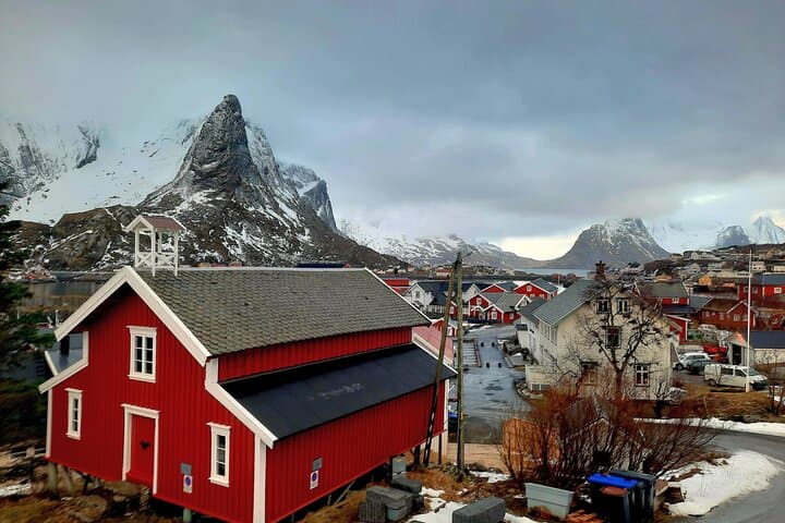 Chasing the Aurora: 6-Day Rovaniemi to Lofoten Arctic Adventure photo 4