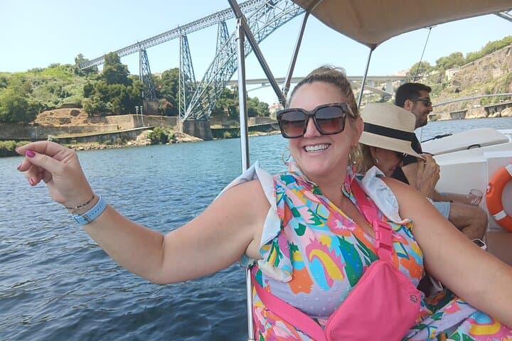 Douro River 6 Bridges Cruise in Porto — Day & Sunset Wine Cruise photo 3
