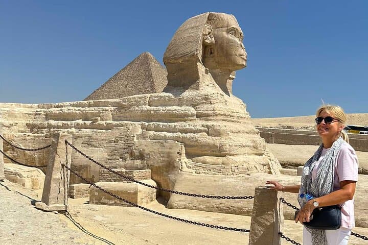 Private Giza Pyramids Tour: Sphinx, Camel Ride, Lunch & Panoramic View