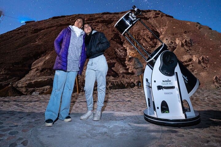 Stargazing Under Atacama's Pure Skies: Milky Way Photo Experience photo 3