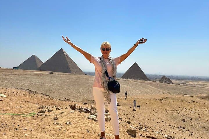 Private Giza Pyramids Tour: Sphinx, Camel Ride, Lunch & Panoramic View photo 2