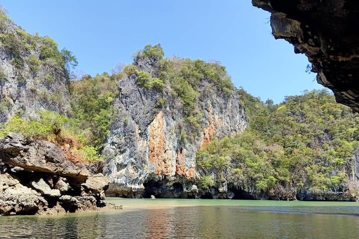 Private James Bond and Phi Phi Islands Speedboat Tour from Phuket photo 5
