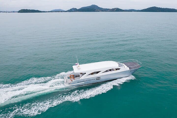 Phi Phi Full-Day Speedboat Tour — Maya Bay, Pileh Lagoon & Khai Island
