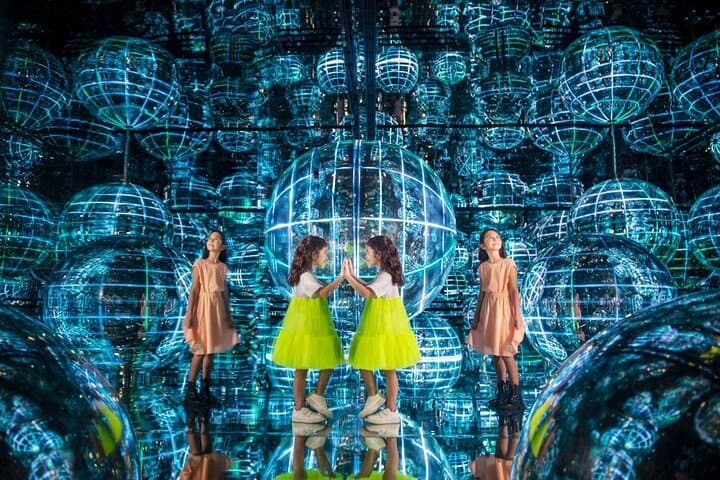 Inside AYA Universe: Dubai’s Immersive Light, Mirror & Water Experience photo 4