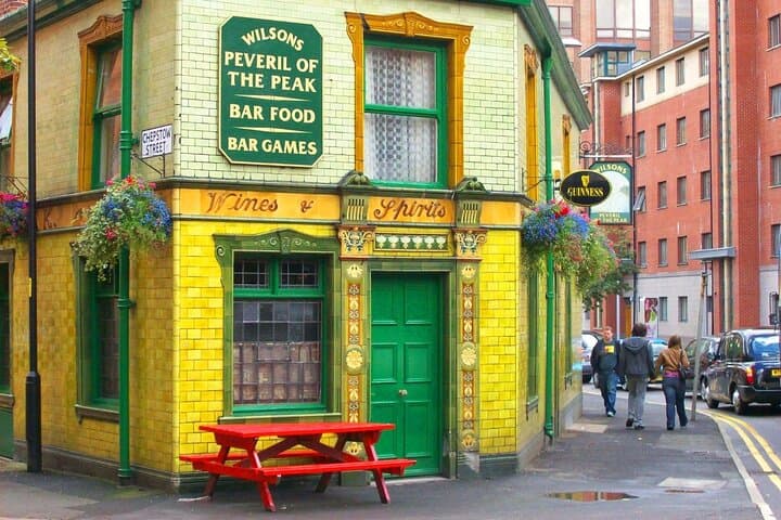 Architectural Manchester: Private Walking Tour with a Local Expert