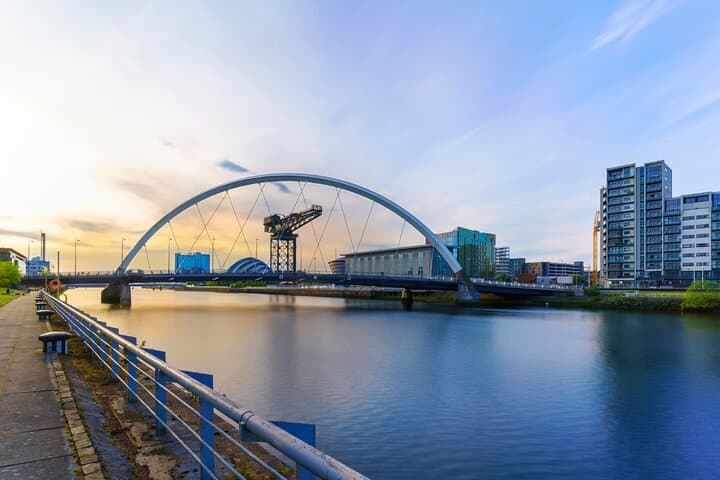 Express Glasgow Walking Tour: 60-Minute City Highlights with a Local