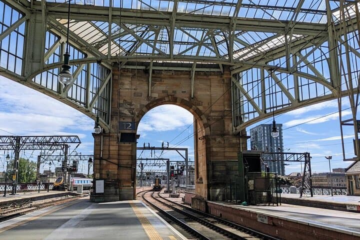 Architectural Highlights of Glasgow: Private Guided Walk with a Local Expert
