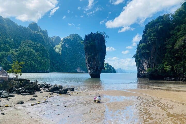Private Luxury Long-Tail Boat to Phang Nga Bay — Panak, Hong & James Bond Island Day Cruise photo 2