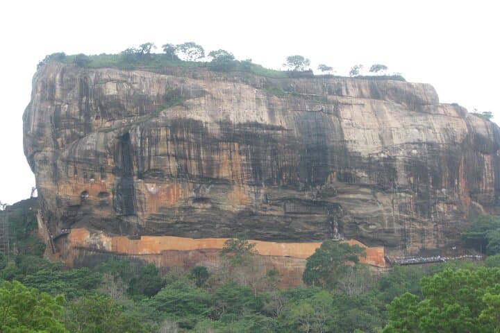 4-Day Private Historical Tour in Sri Lanka: Sigiriya, Anuradhapura & Kandy photo 4