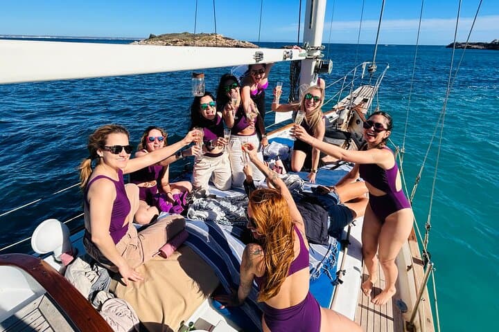 Gourmet Sailing from Palma: BBQ, Snorkel and Portals Vells Escape photo 6