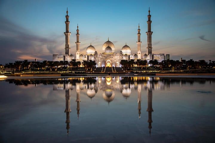 Abu Dhabi Full-Day Tour: Sheikh Zayed, Qasr Al Watan & Emirates Palace photo 2