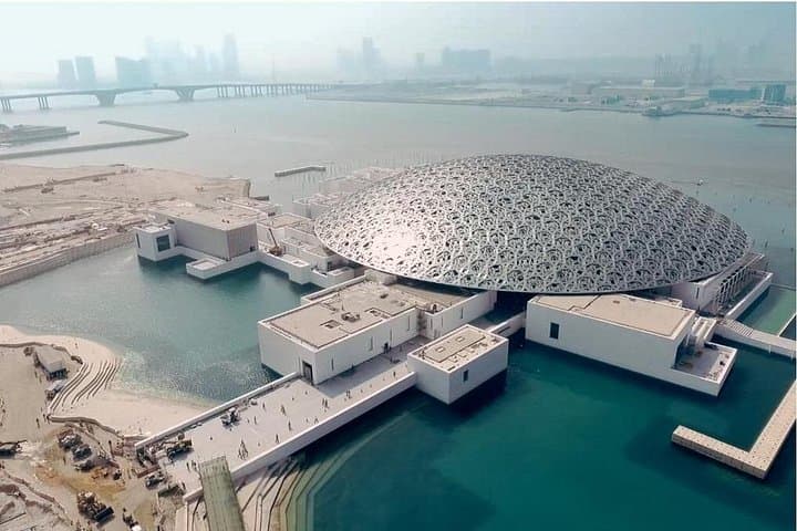 Abu Dhabi Full-Day Tour: Sheikh Zayed, Qasr Al Watan & Emirates Palace photo 4
