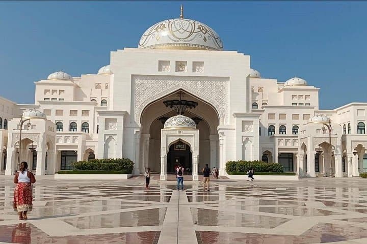 Abu Dhabi Full-Day Tour: Sheikh Zayed, Qasr Al Watan & Emirates Palace photo 5