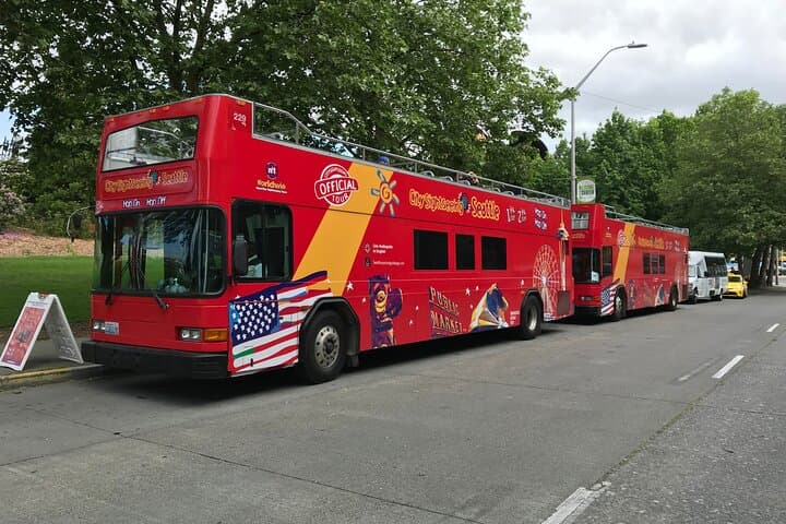 Seattle Hop-On Hop-Off Bus with Locks or Harbour Cruise — See the City by Land and Sea photo 4