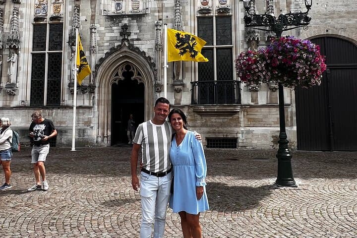 Escape the City: Brugge City Walk With Puzzles